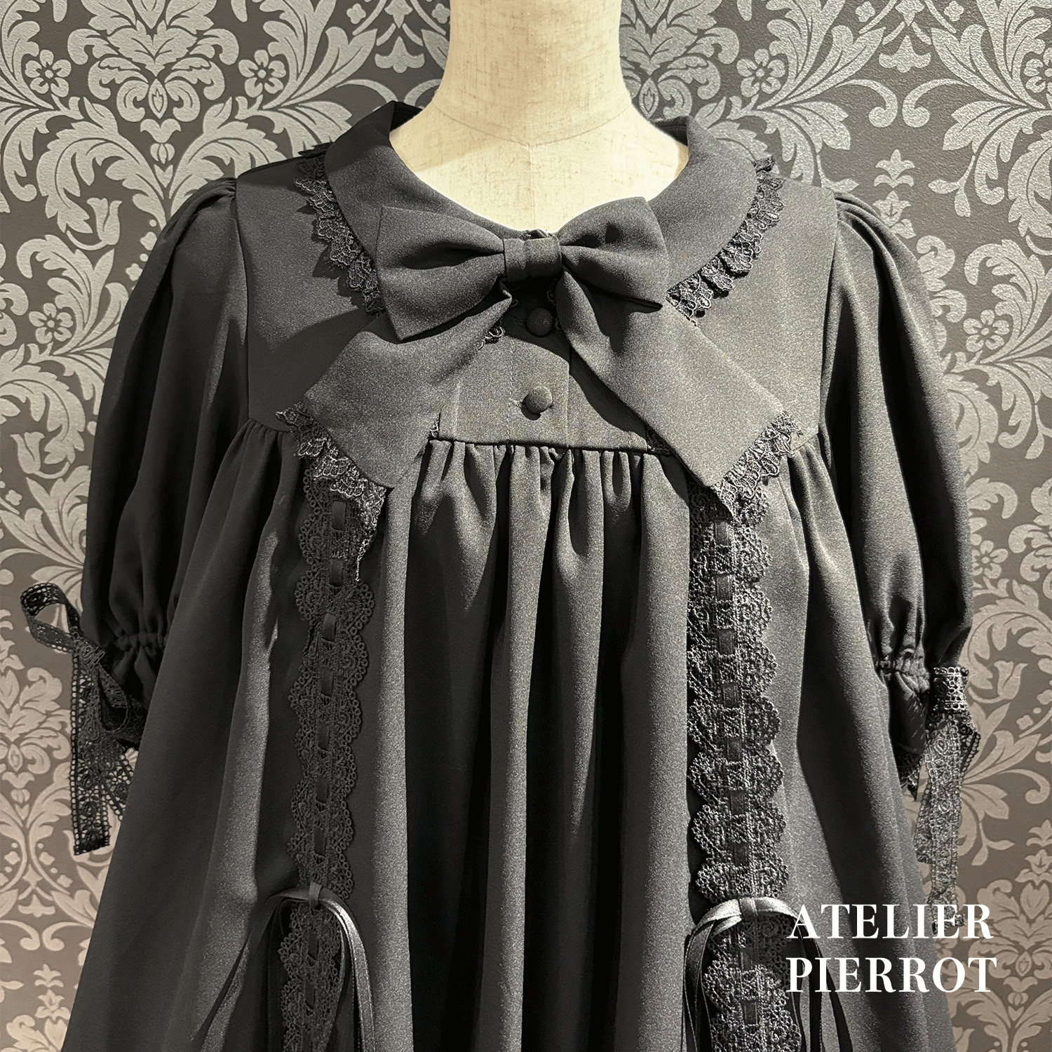 【ATELIER PIERROT】 Robe à manches bouffantes amabile blanc x blanc / bordeaux x noir / marine x noir / noir / noir / noir / noir / noir