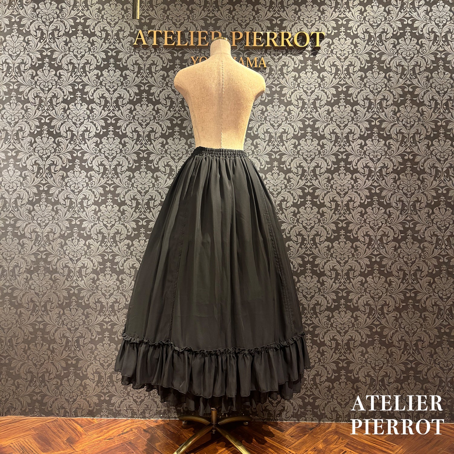 【ATELIER PIERROT】玫瑰裙长白色/波尔多/紫色/黑色