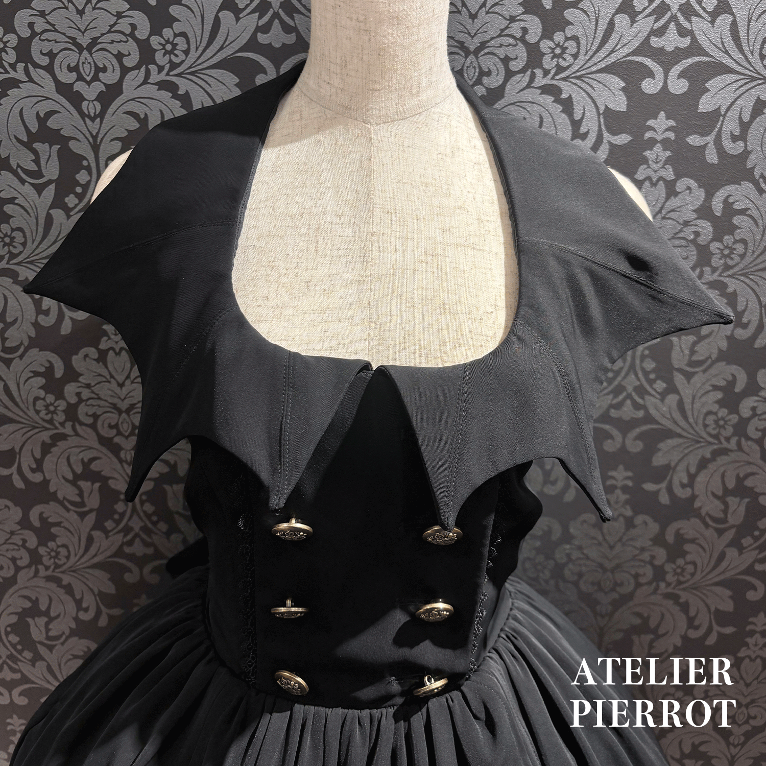 【ATELIER PIERROTBatwing Waltz Dress白色×黑色/波尔多/海蓝色/黑色