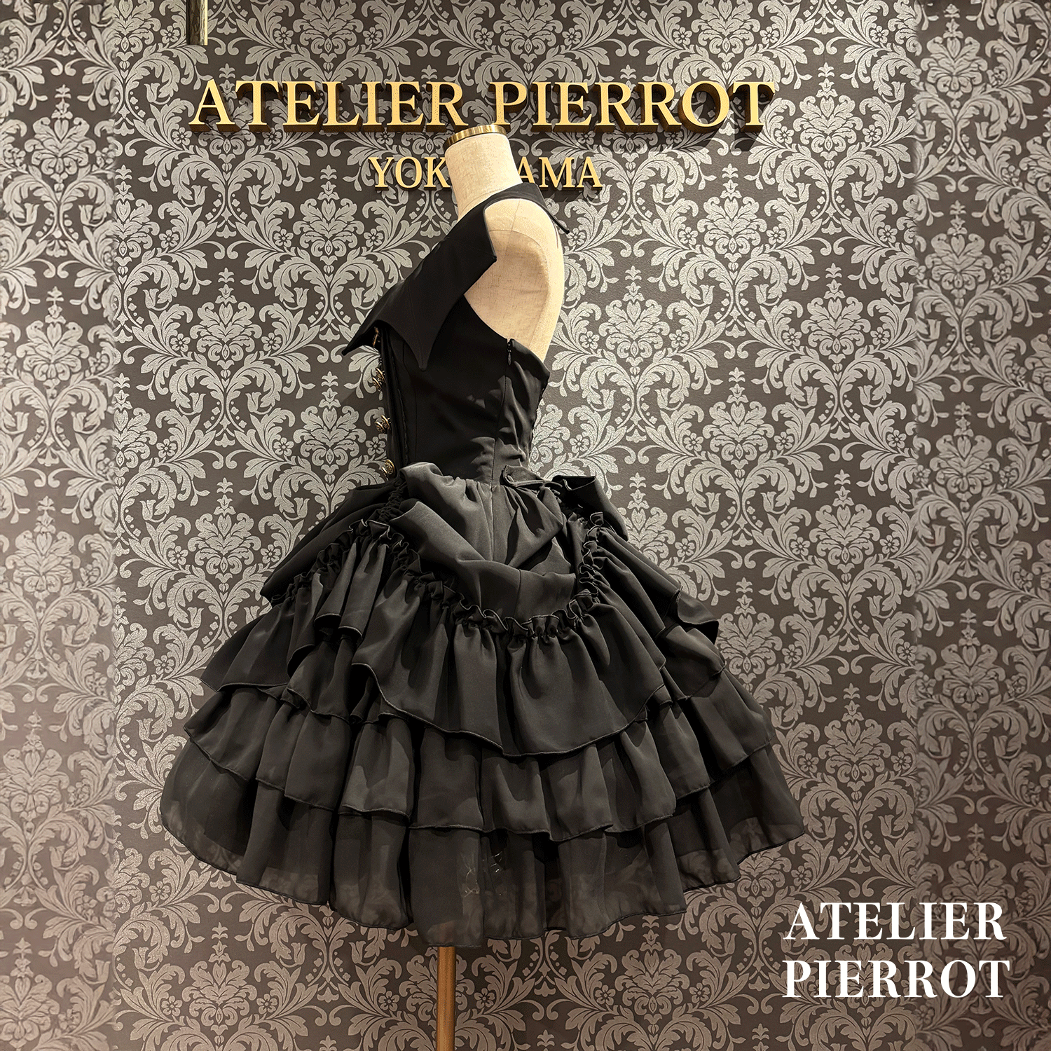 【ATELIER PIERROTBatwing Waltz Dress白色×黑色/波尔多/海蓝色/黑色