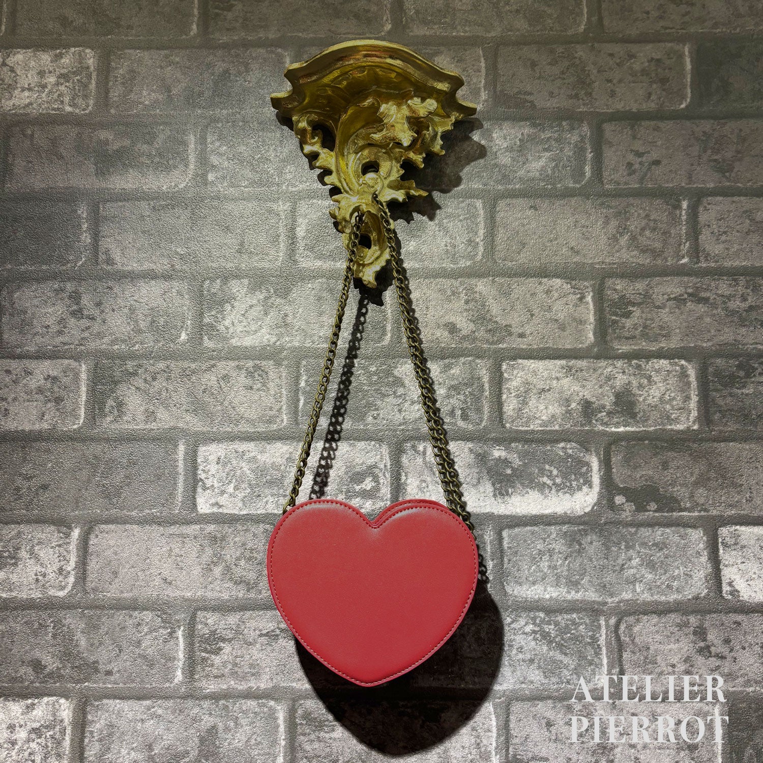 【ATELIER PIERROT】 Mended Heart Shoulder BAG White/Bordeaux/Black ★Released in mid-February★
