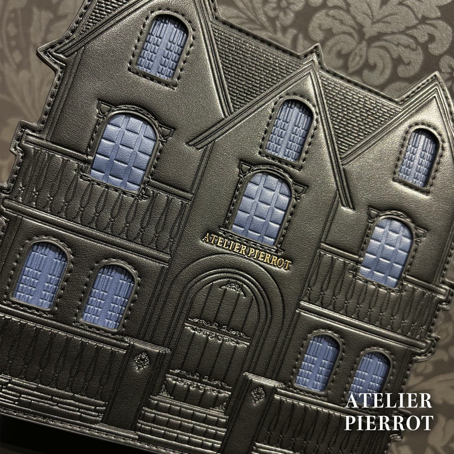 【ATELIER PIERROT】 Haunted House Pochette ホワイト/パープル/ブラック ★11月中旬〜下旬発売★