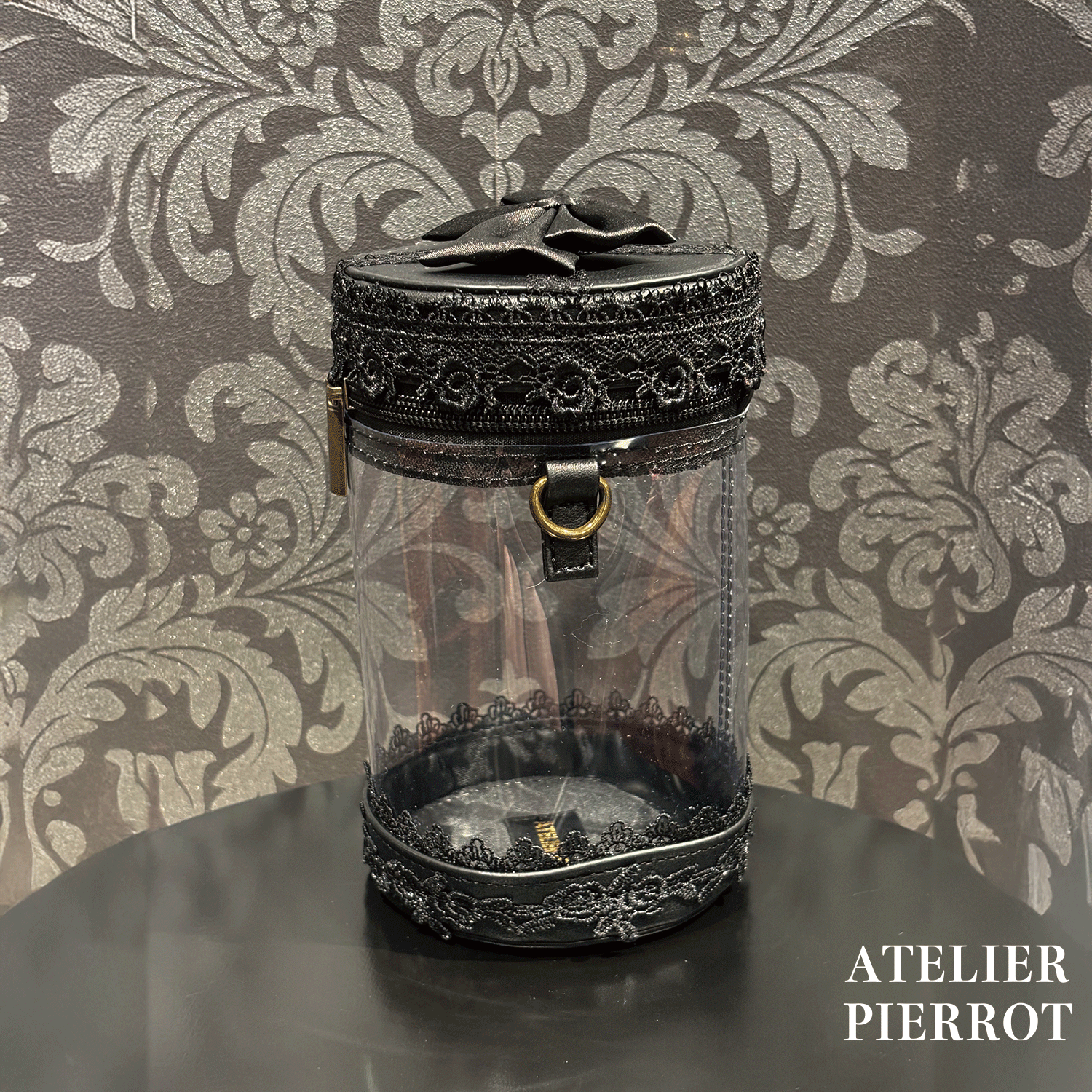 【ATELIER PIERROT】 “Throne” Doll Pouch ホワイト/ボルドー/ブラック ★11月中旬〜下旬発売★