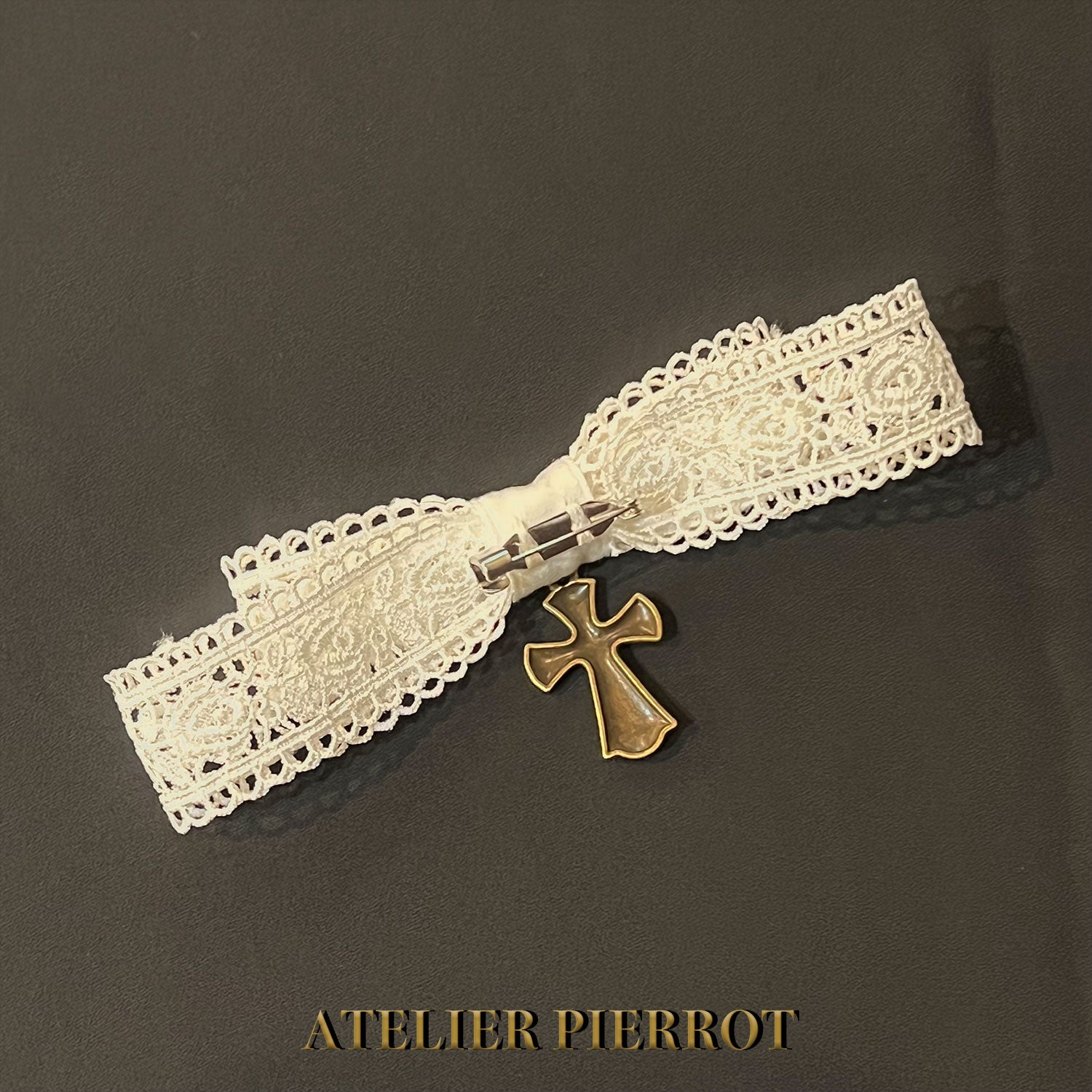 【ATELIER PIERROT】 Royal Lace Jabot White/Black