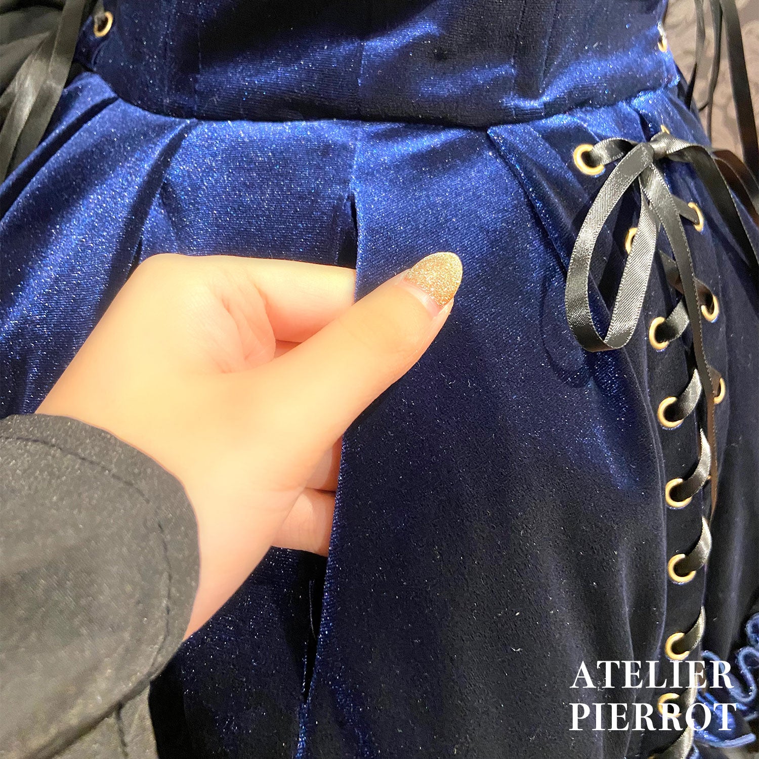【ATELIER PIERROTAdenophora Lace-Up Skirt波尔多/海蓝色/黑色★预定10月上旬~中旬发售★