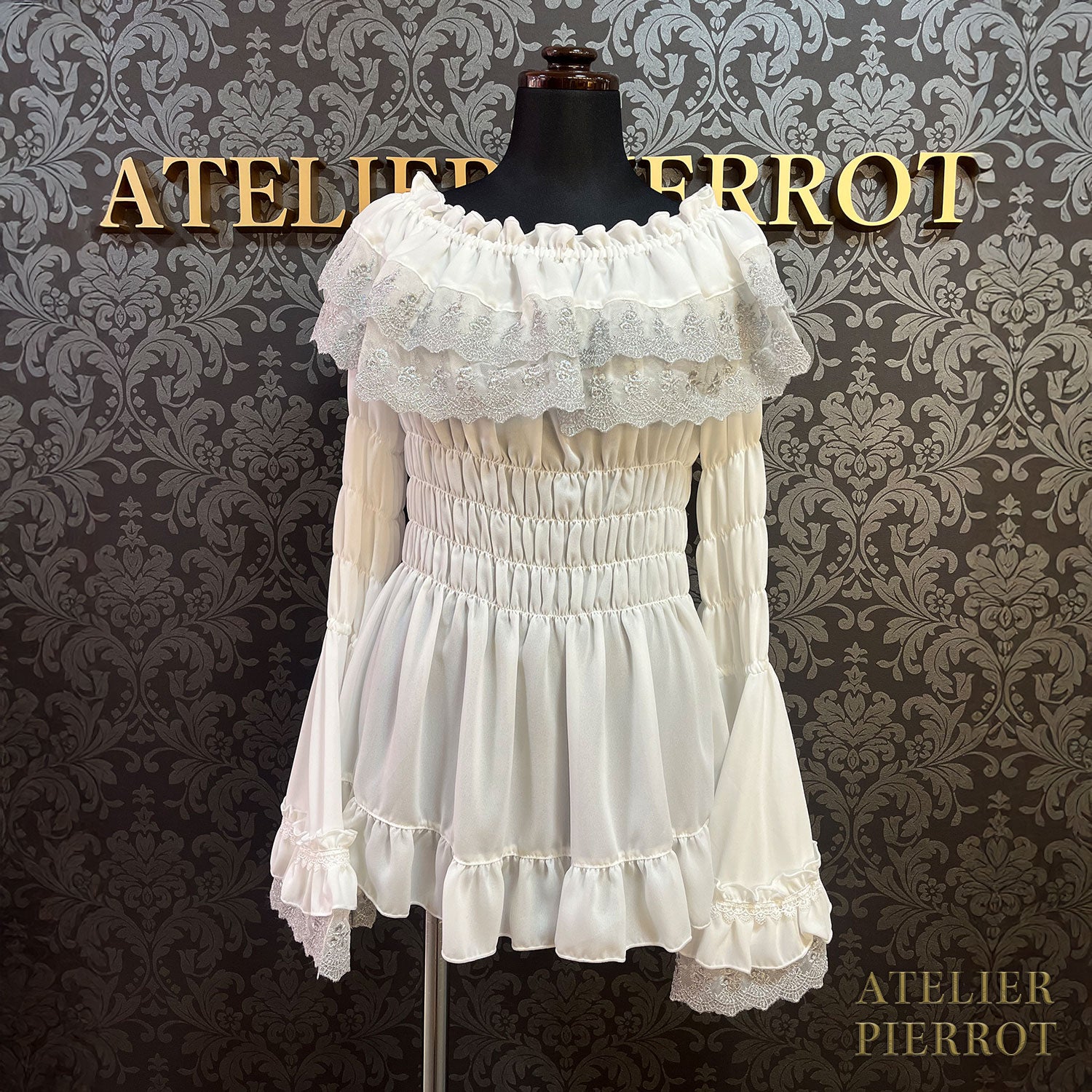 【ATELIER PIERROT】 Eternal Nocturne Blouse ホワイト/ブラック ★12月上旬発売★