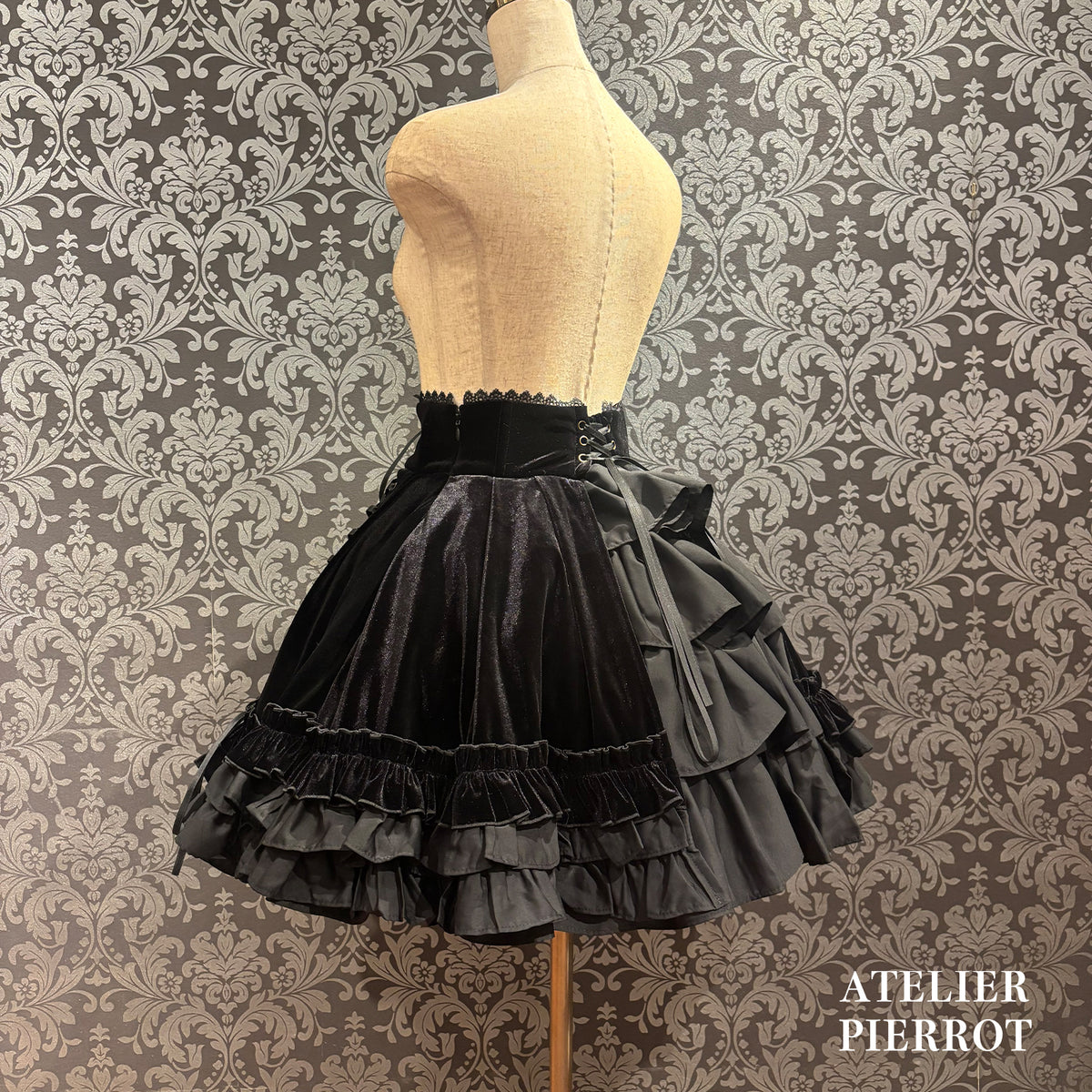 【ATELIER PIERROT】 ★ご予約受付中★ Adenophora Lace-Up Skirt ボルドー/新色パープル/ネイビー/ブラック