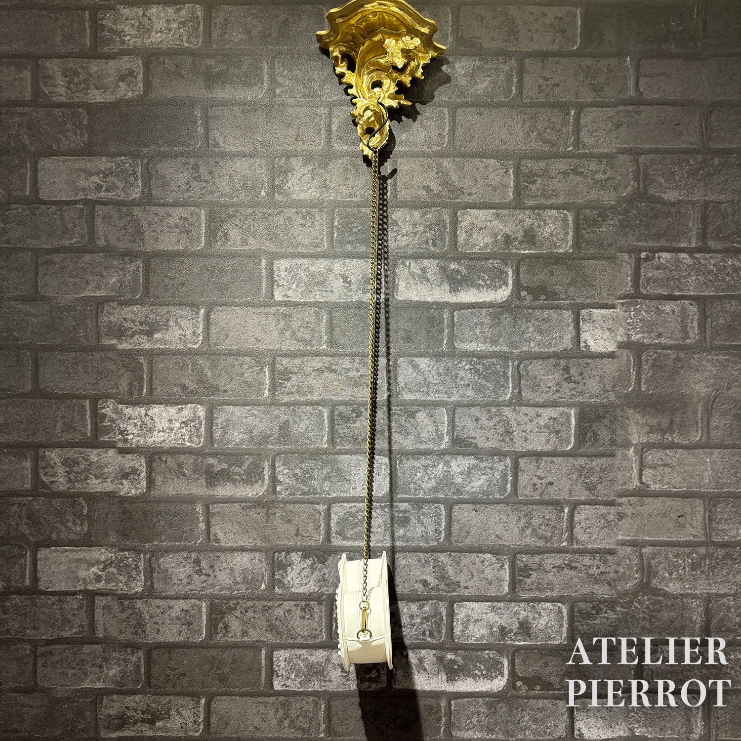 【ATELIER PIERROT】 Mended Heart Shoulder BAG White/Bordeaux/Black ★Released in mid-February★