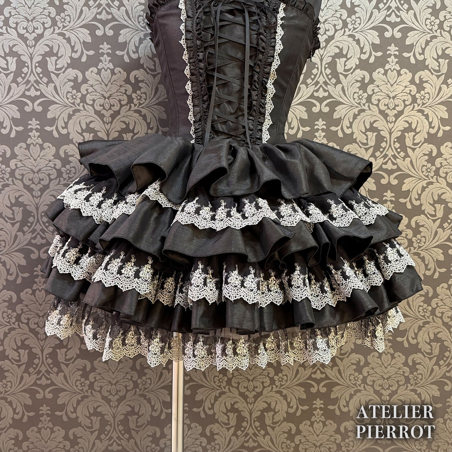 【ATELIER PIERROT】 Mini Corset Dress (シルバーレースver) ホワイト/ブラック