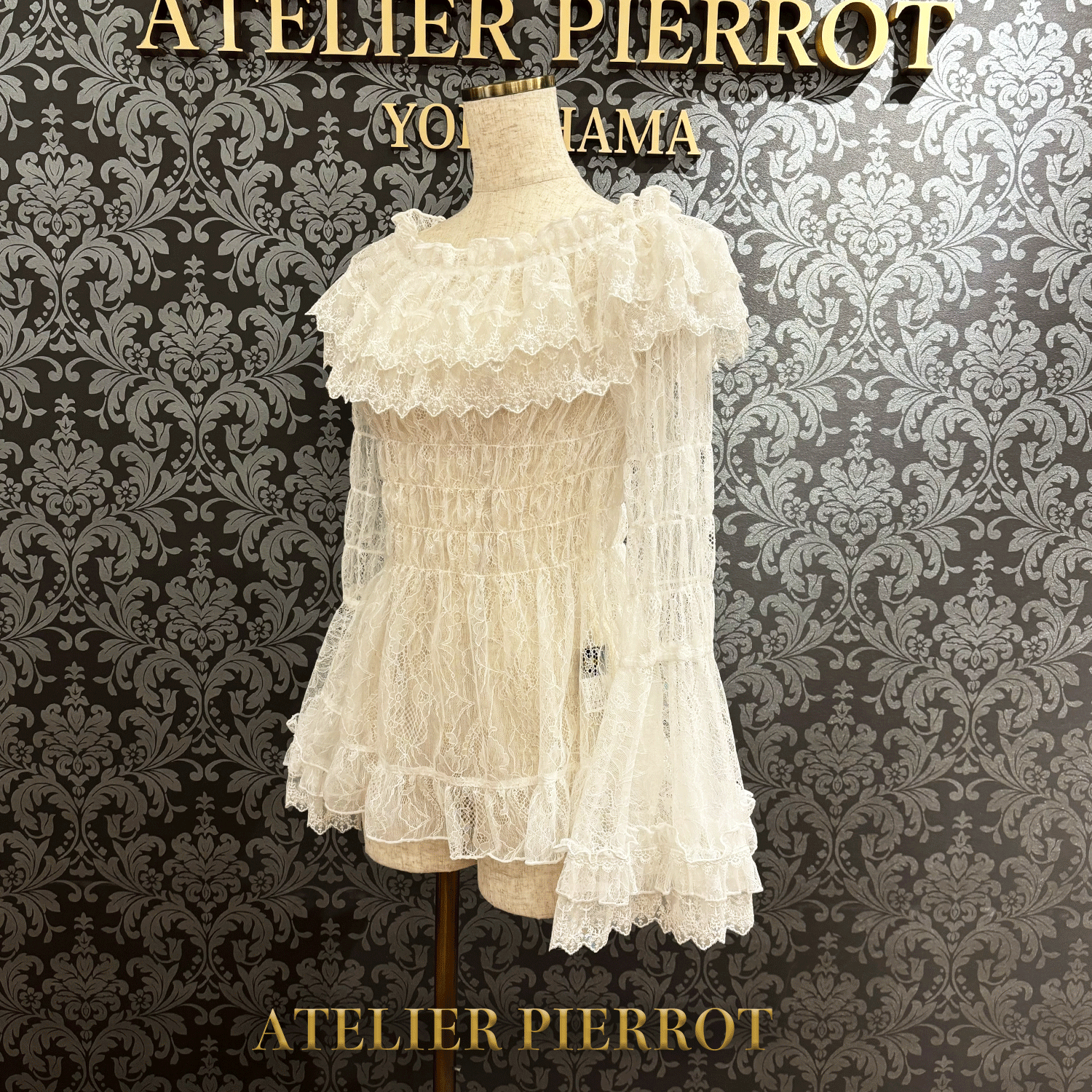【ATELIER PIERROT】 Shirring princess sleeve blouse-Lace- White/Ivory/Bordeaux/Navy/ Black
