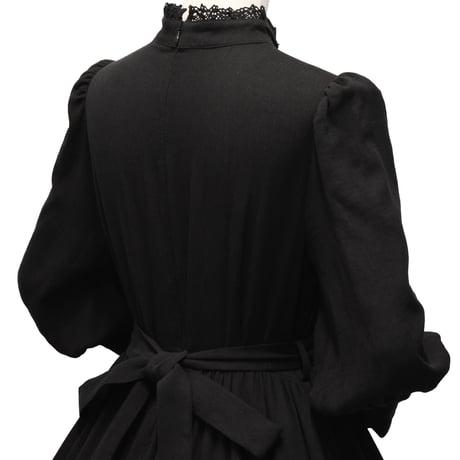 【Sheglit】シェグリット 睡蓮のティアードドレス アイボリー/ダルブルー/ブラック