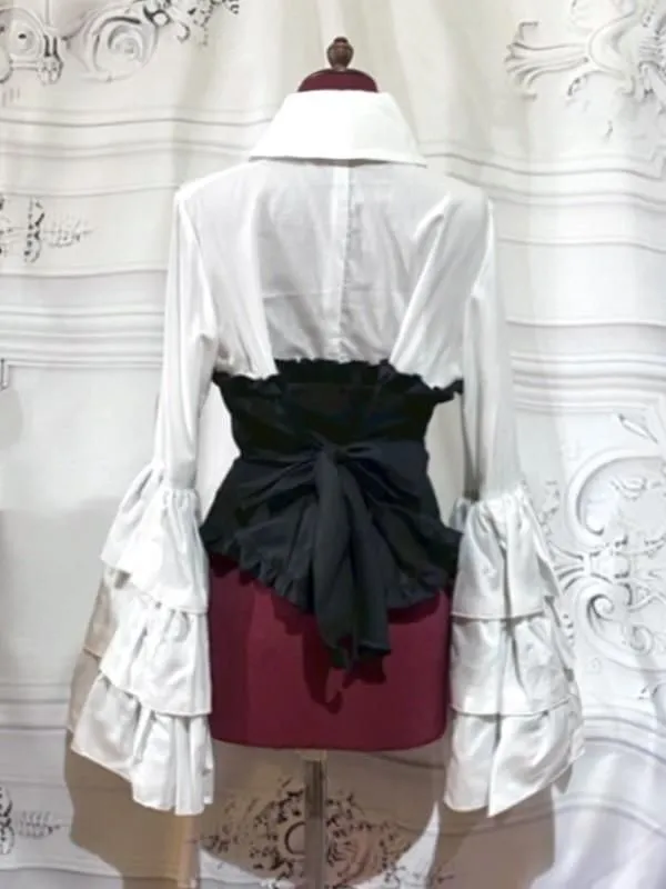 【ATELIER PIERROT】 レースネクタイ付コルセット風姫袖ブラウス:白×黒×白ゴシック柄