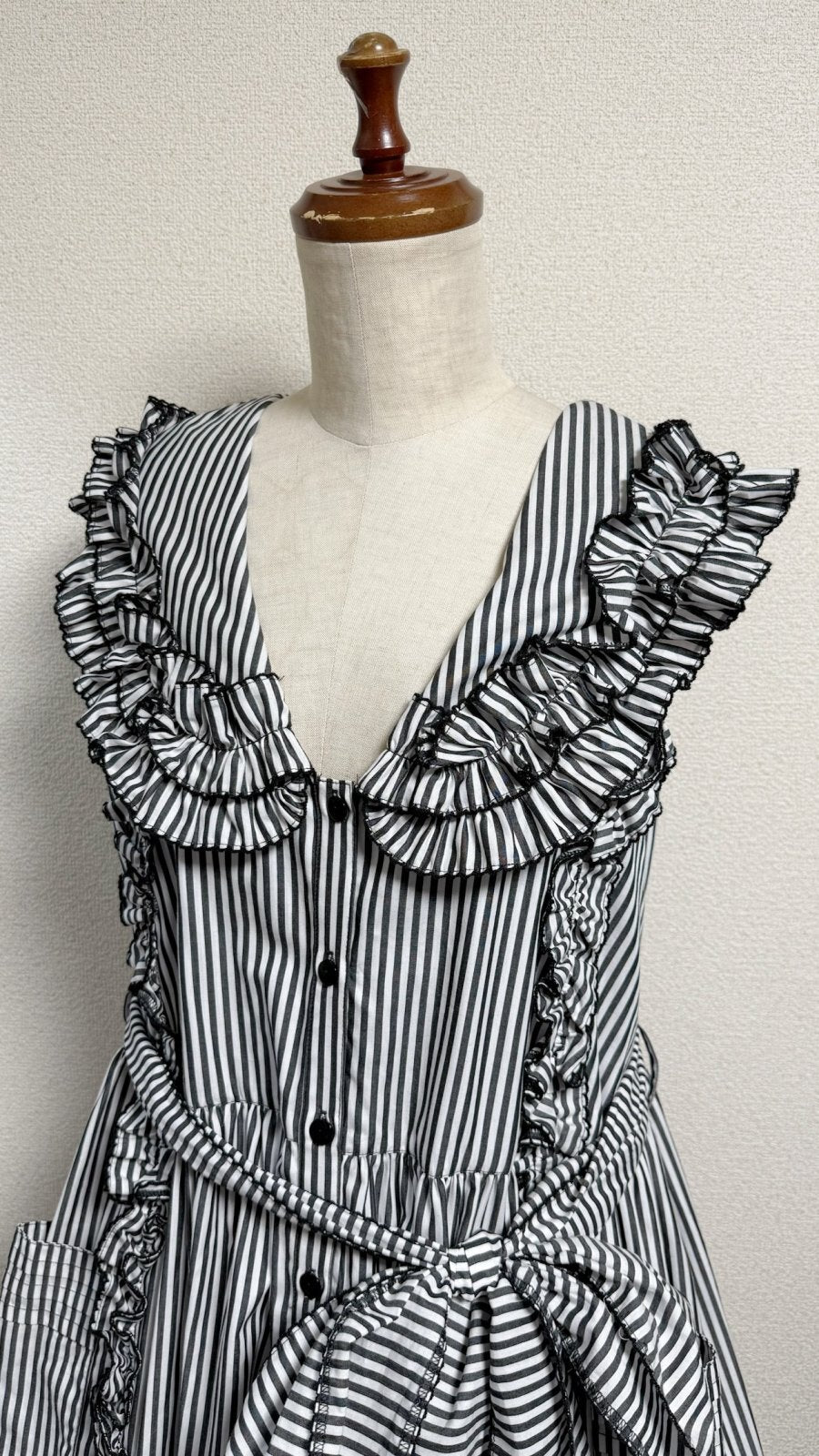 【Physical Drop】Physical Drop .荷叶边连衣裙【黑白条纹】