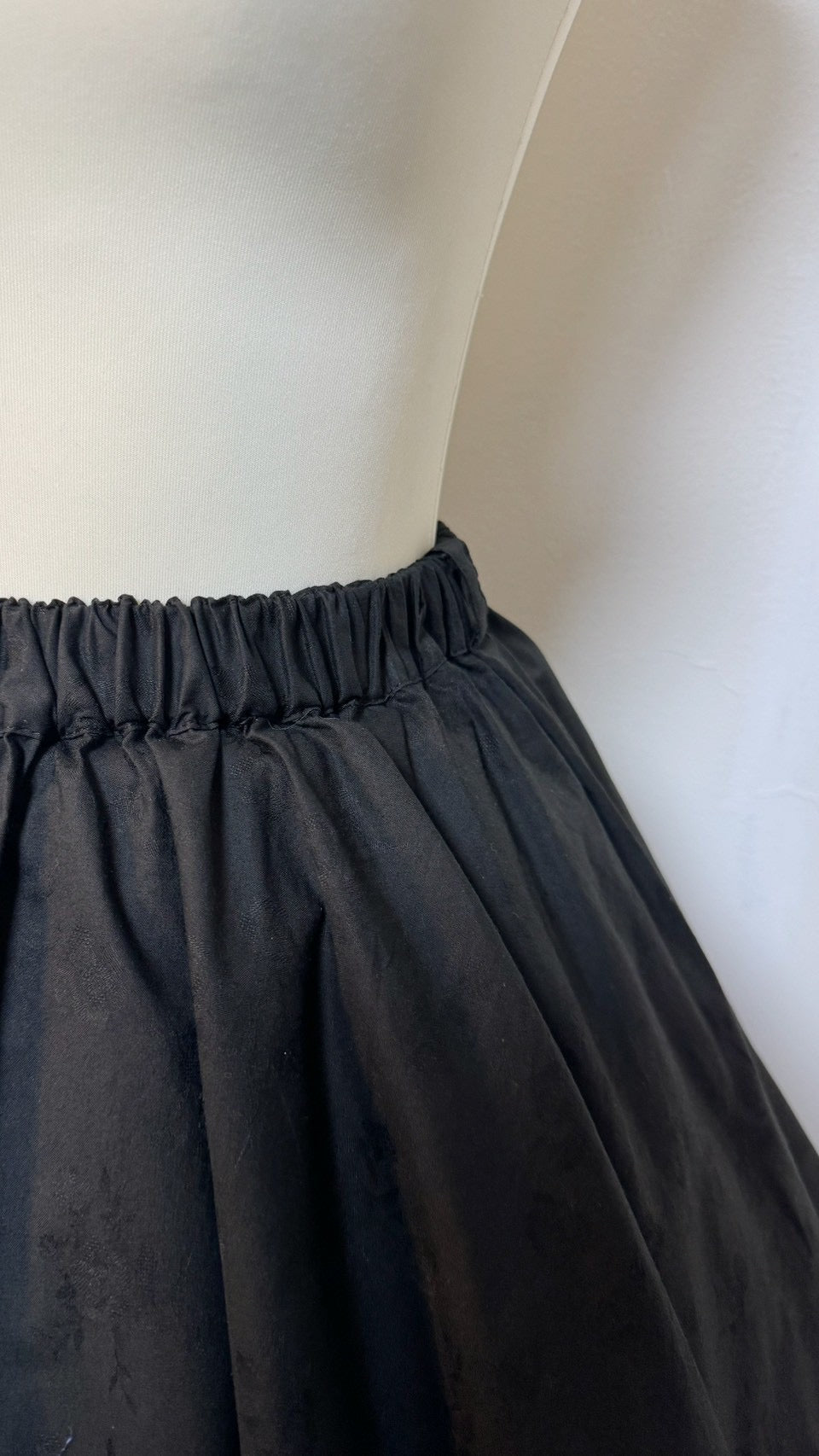 【Physical Drop】フィジカルドロップ ハートエプロン+スカートセット【黒】