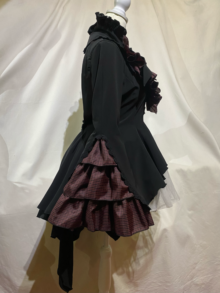 【MARBLE】マーブル ボリュームタイ付きブラウス付き風ジャケット:黒赤チェック