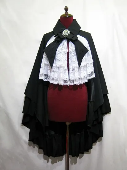 【MARBLE】マーブル 別タイ付きボリュームレースヴァンパイアマント:黒白×ヴィクトリアンブローチ