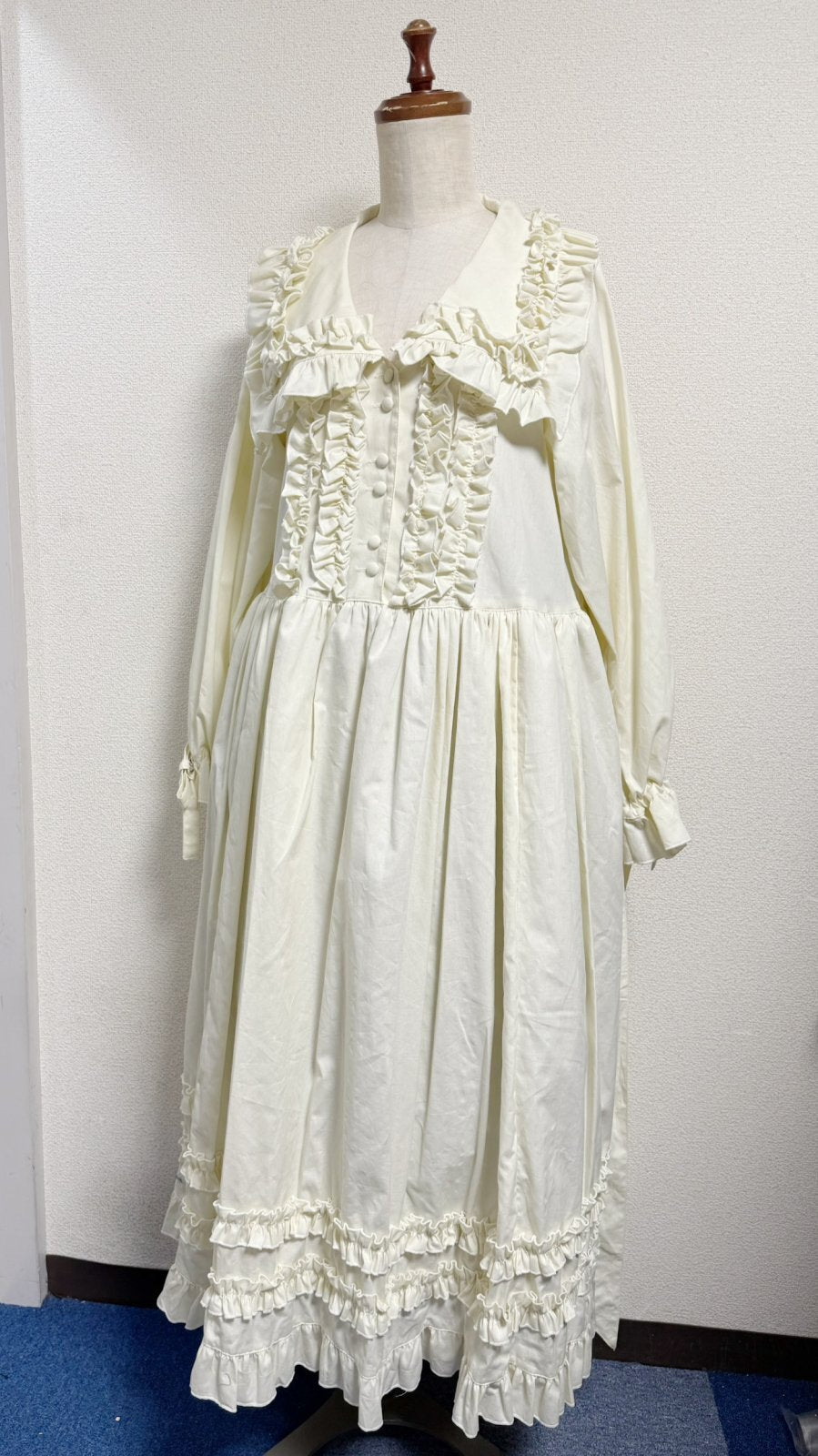 【Physical Drop】フィジカルドロップ 大衿フリルワンピース【生成・ブロード生地】