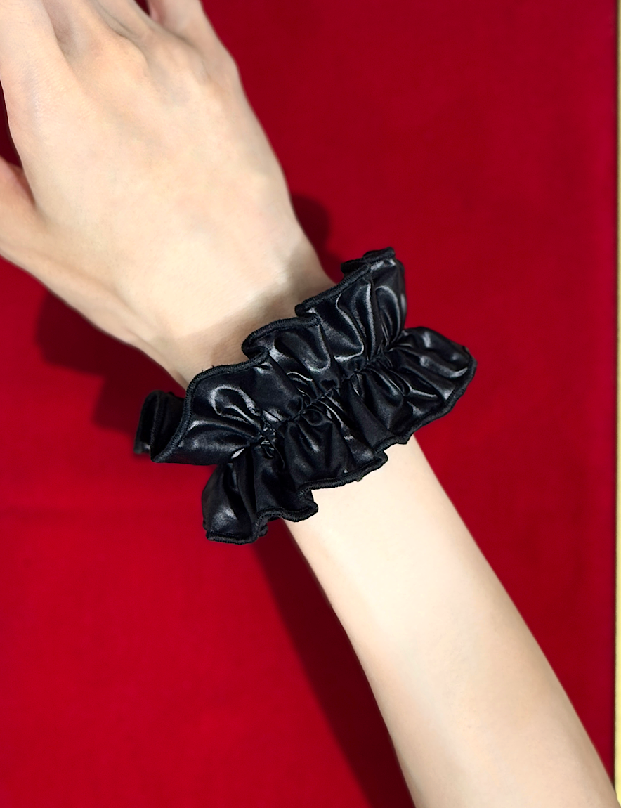 【Na+H】エヌエープラスエイチ ephemeralリストバンド(黒)