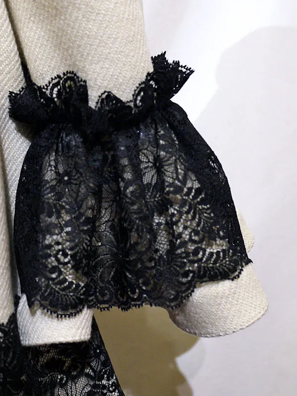 【MARBLE】マーブル レース飾りロマンティックコート:オフ白×黒レース