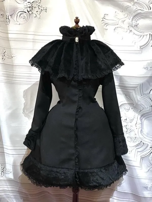 MARBLE】マーブル クラシカルプリーツケープ付きファーコート：黒