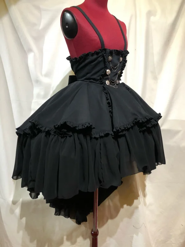 【MARBLE】大理石★SALE不适用★带徽章链的高腰褶裙:黑色