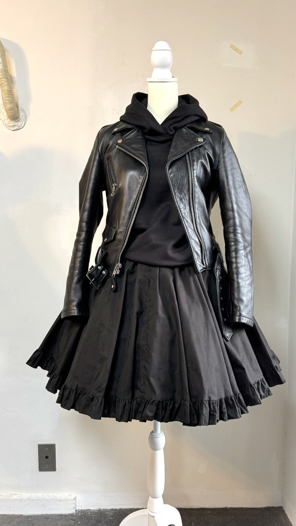 【Physical Drop】フィジカルドロップ ハートエプロン+スカートセット【黒】