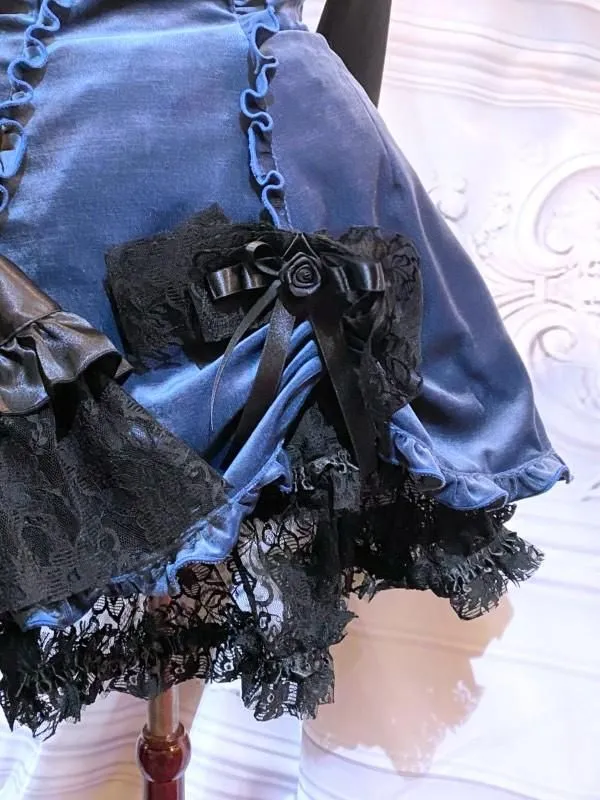 【MARBLE】マーブル ブラウス付き風ワンピース+ボリュームリボンフリルスカート+リボンコサージュ:黒×青ベロア