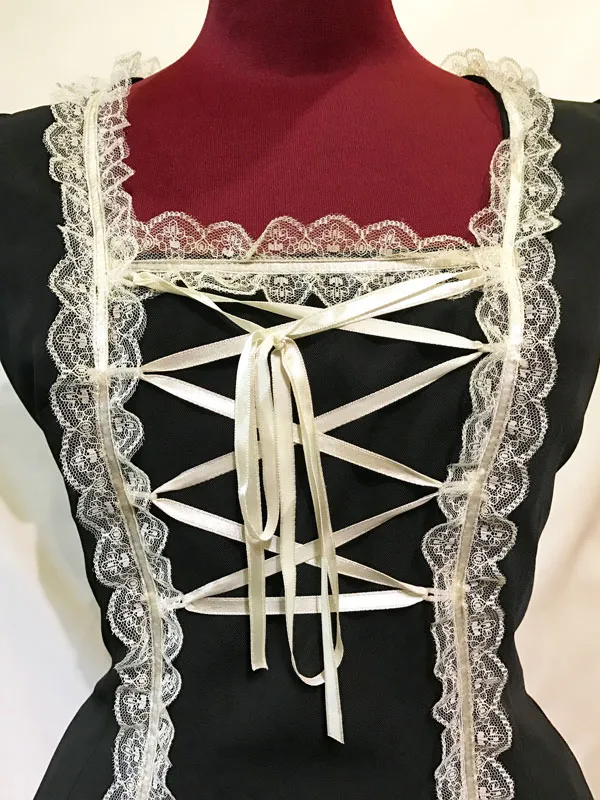 【MARBLE】マーブル フリル袖編み上げワンピース:黒×白レース×白リボン