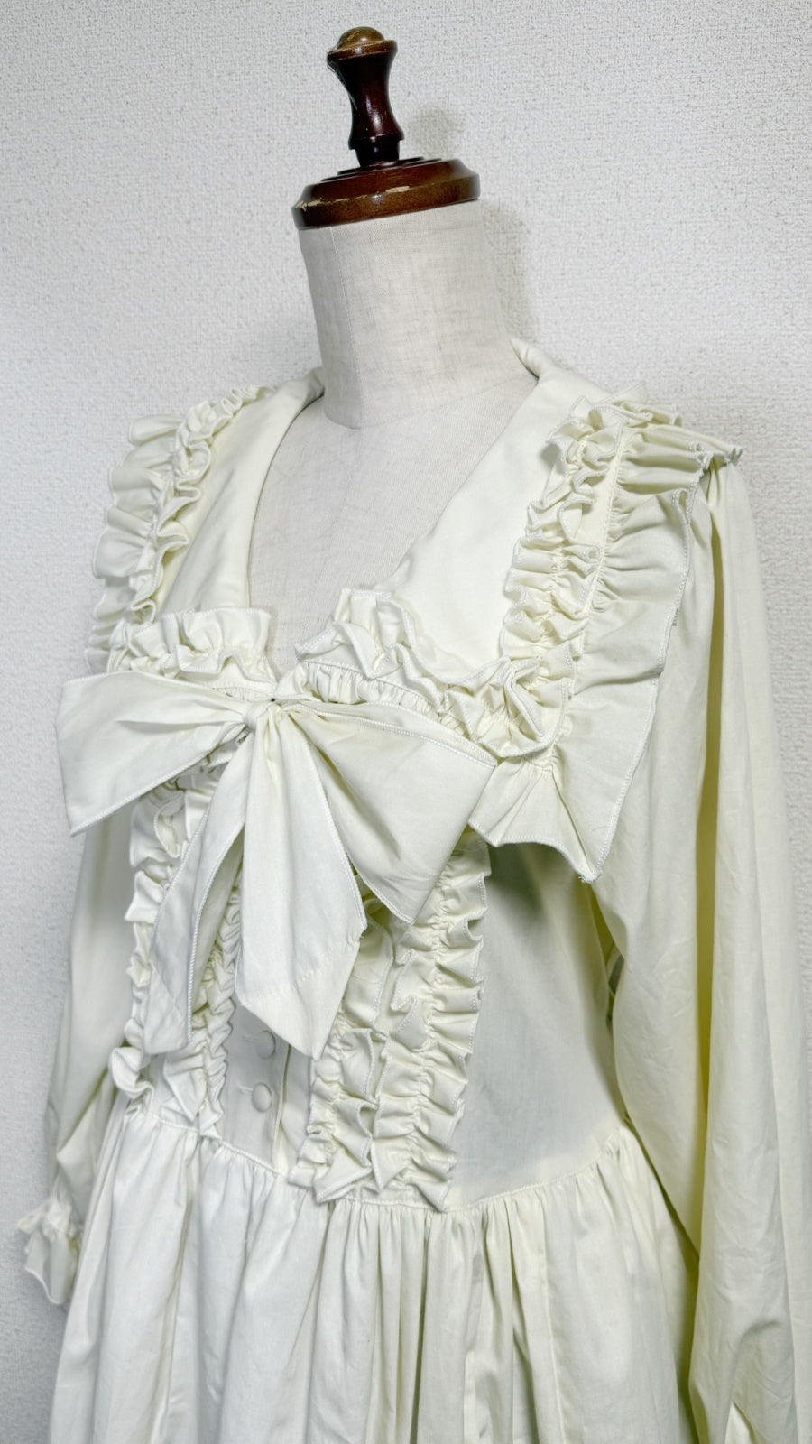 【Physical Drop】フィジカルドロップ 大衿フリルワンピース【生成・ブロード生地】