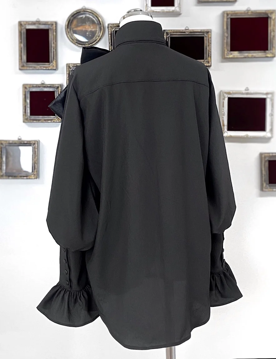 【Na+H】エヌエープラスエイチ er+ブラウス(リボン付き/黒)