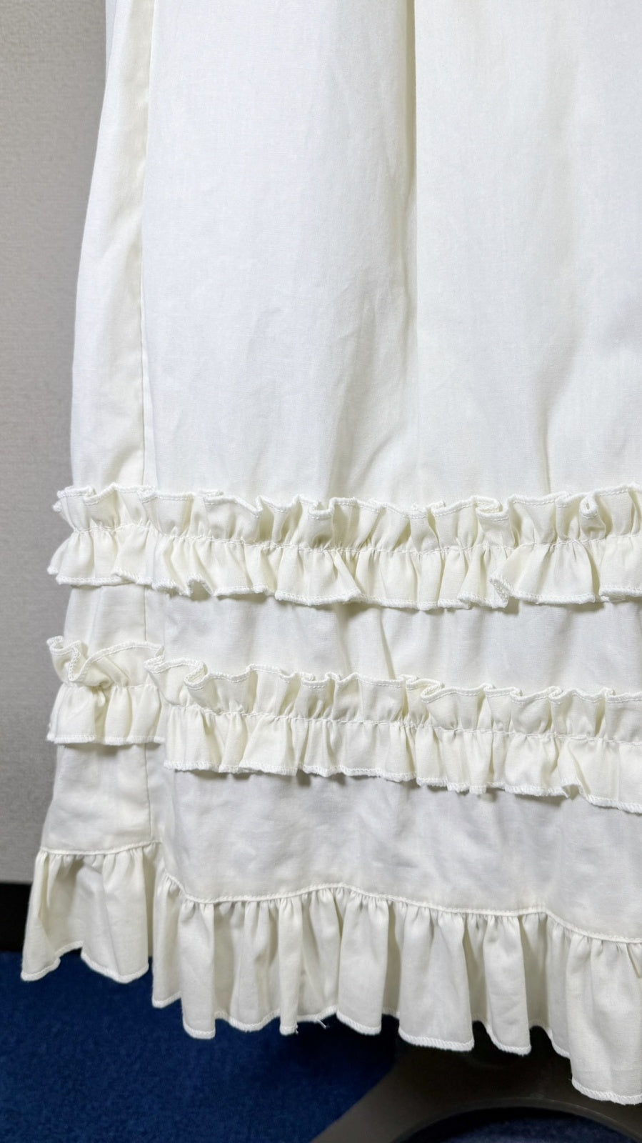 【Physical Drop】フィジカルドロップ 大衿フリルワンピース【生成・ブロード生地】