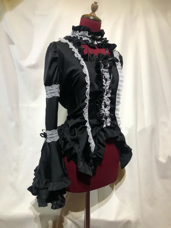 【MARBLE】マーブル チョーカー付き風パフスリーブブラウス+パ二エ入りレース飾りティアードスカート:黒×白レース