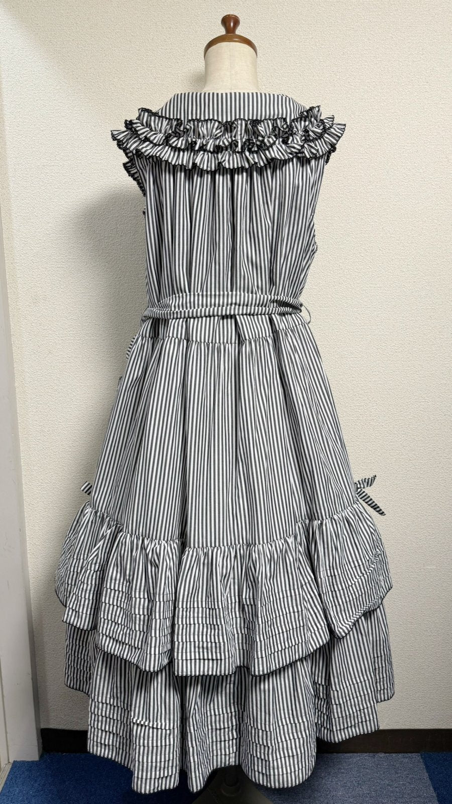 【Physical Drop】Physical Drop .荷叶边连衣裙【黑白条纹】