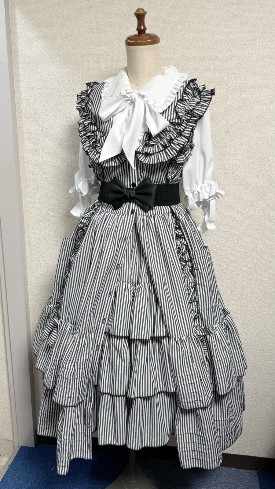 【Physical Drop】Physical Drop .荷叶边连衣裙【黑白条纹】