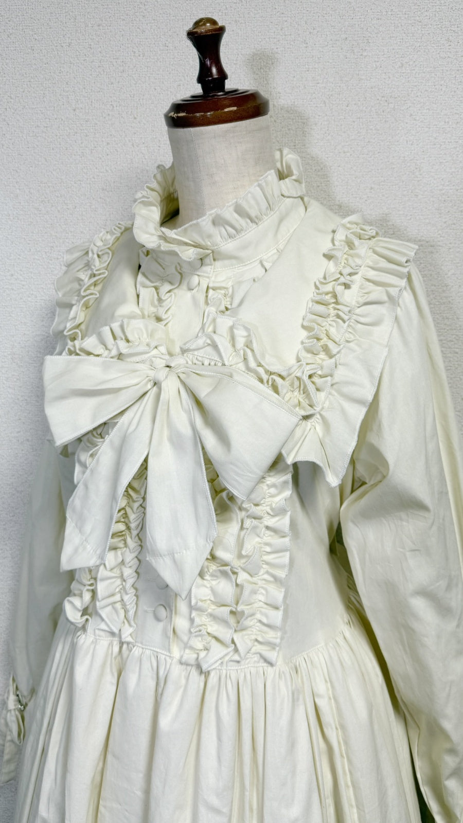 【Physical Drop】フィジカルドロップ 大衿フリルワンピース【生成・ブロード生地】