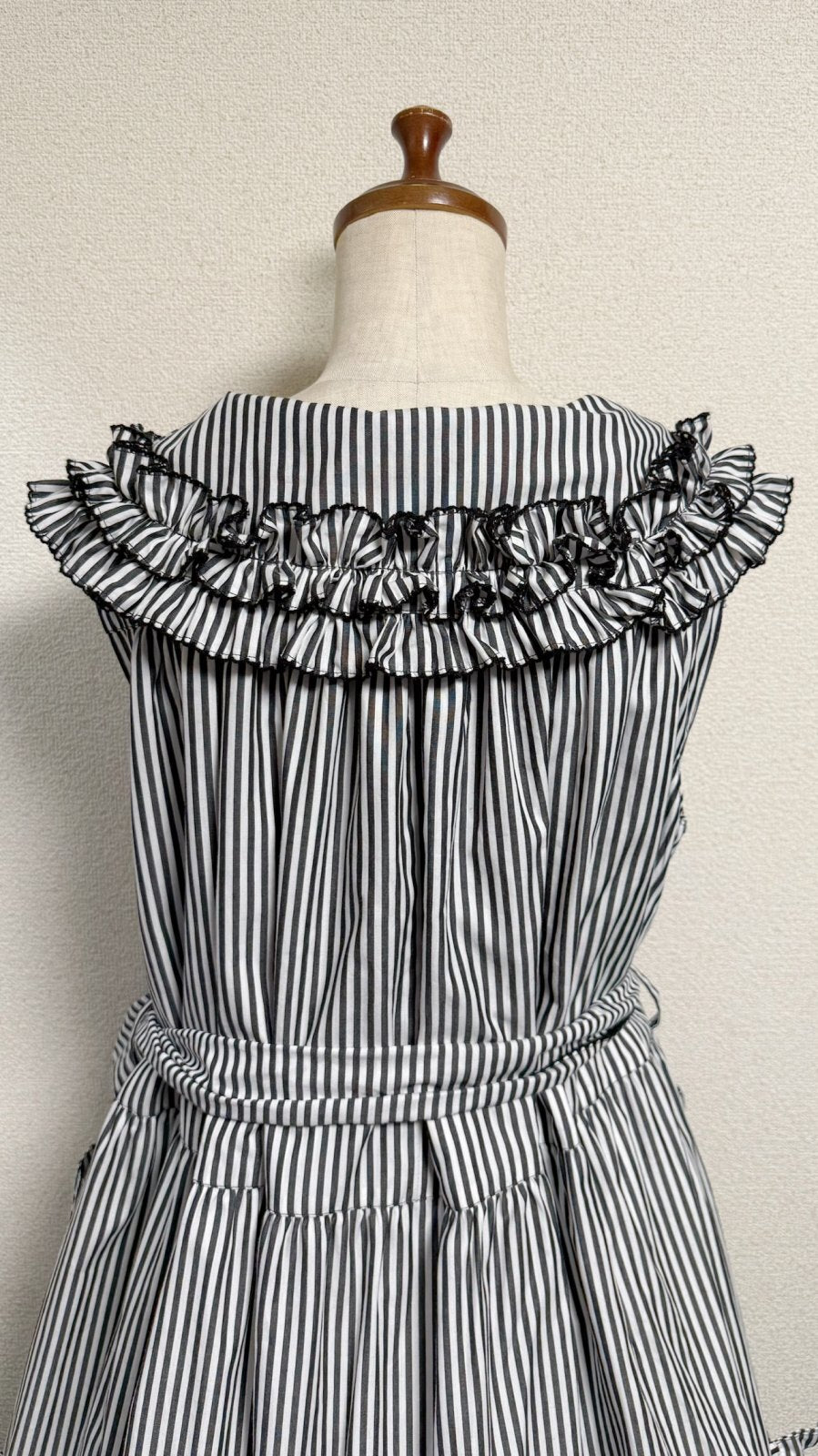 【Physical Drop】Physical Drop .荷叶边连衣裙【黑白条纹】