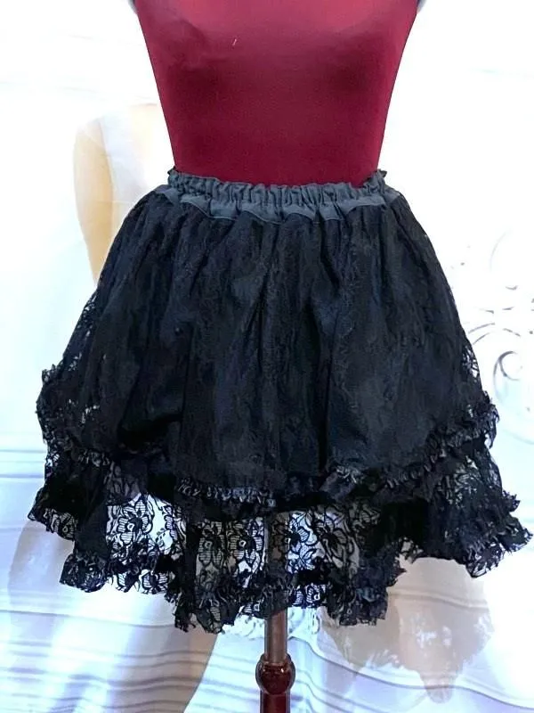 【MARBLE】マーブル ブラウス付き風ワンピース+ボリュームリボンフリルスカート+リボンコサージュ:黒×青ベロア