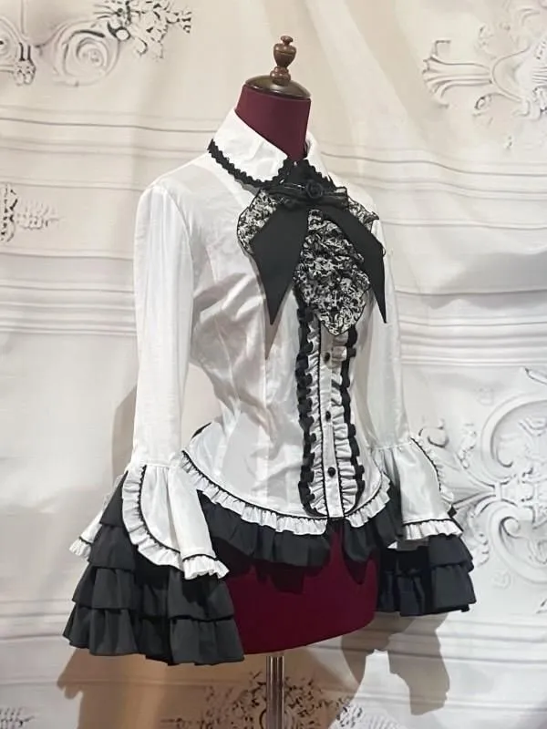 【MARBLE】マーブル デコラティブネクタイ付き配色切り替え姫袖ブラウス:白×白地黒ゴシック柄