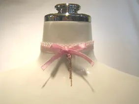 【MARBLE】マーブル アンティークローズモチーフチョーカー:ピンクレース×ピンクローズ