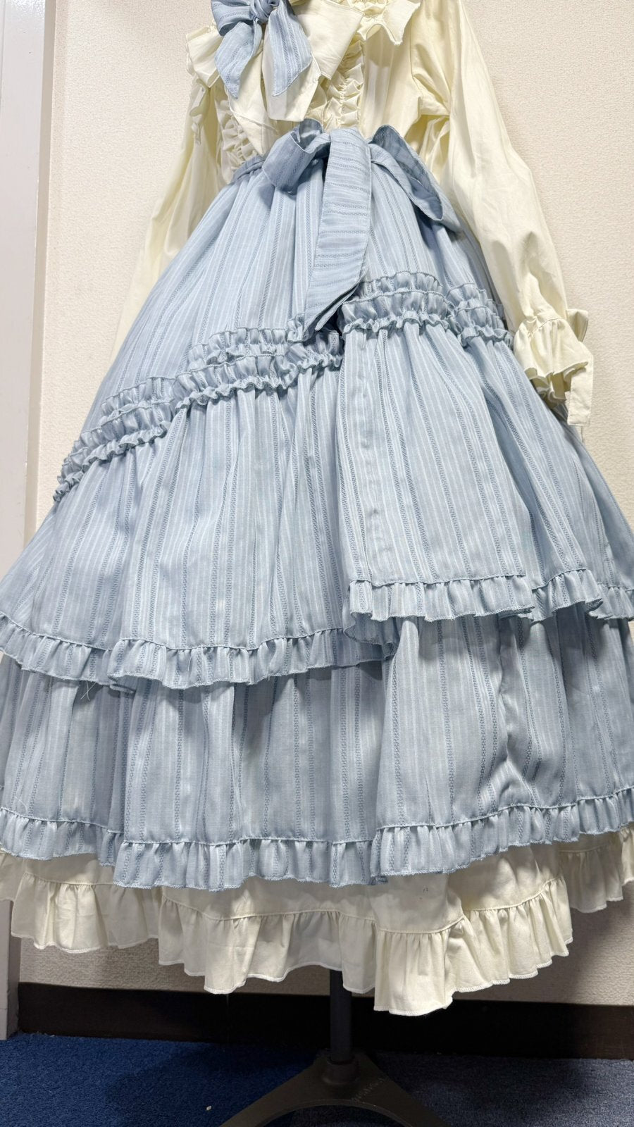 【Physical Drop】フィジカルドロップ 大衿フリルワンピース【生成・ブロード生地】