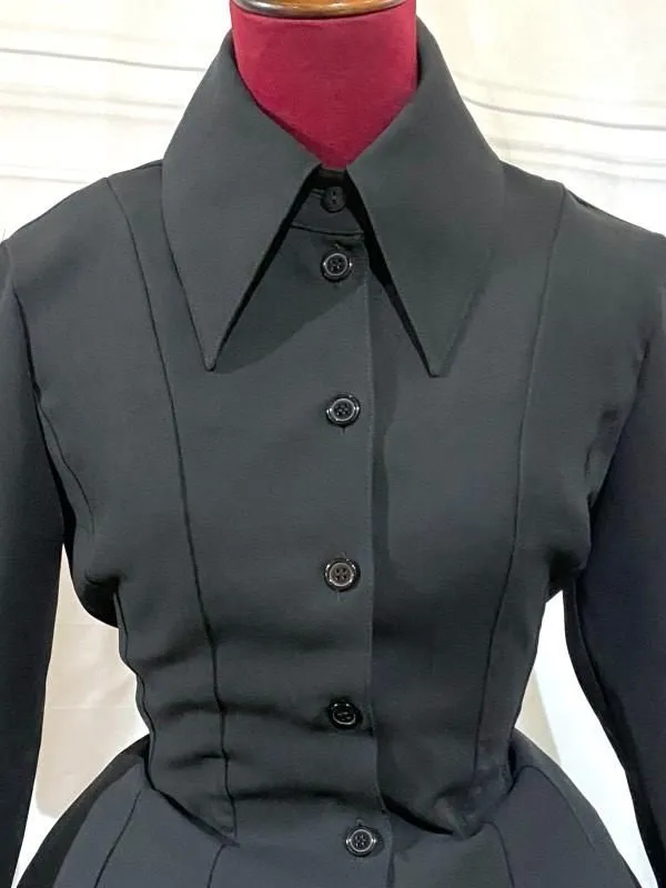 【MARBLE】マーブル ゴシック調ダイヤカットタイ付きブラウス型ワンピース:黒×赤楕円石