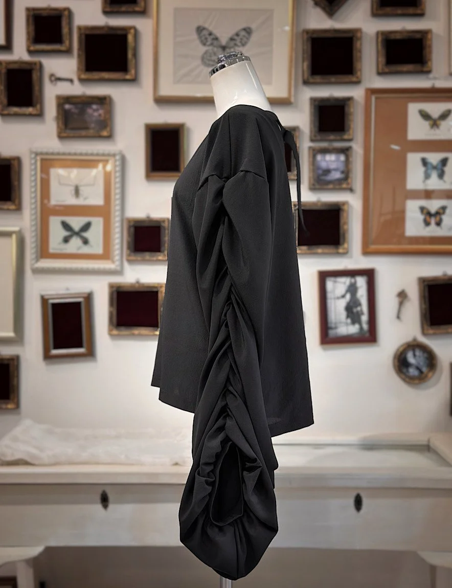 【Na+H】エヌエープラスエイチ surfaceプルオーバー(黒)