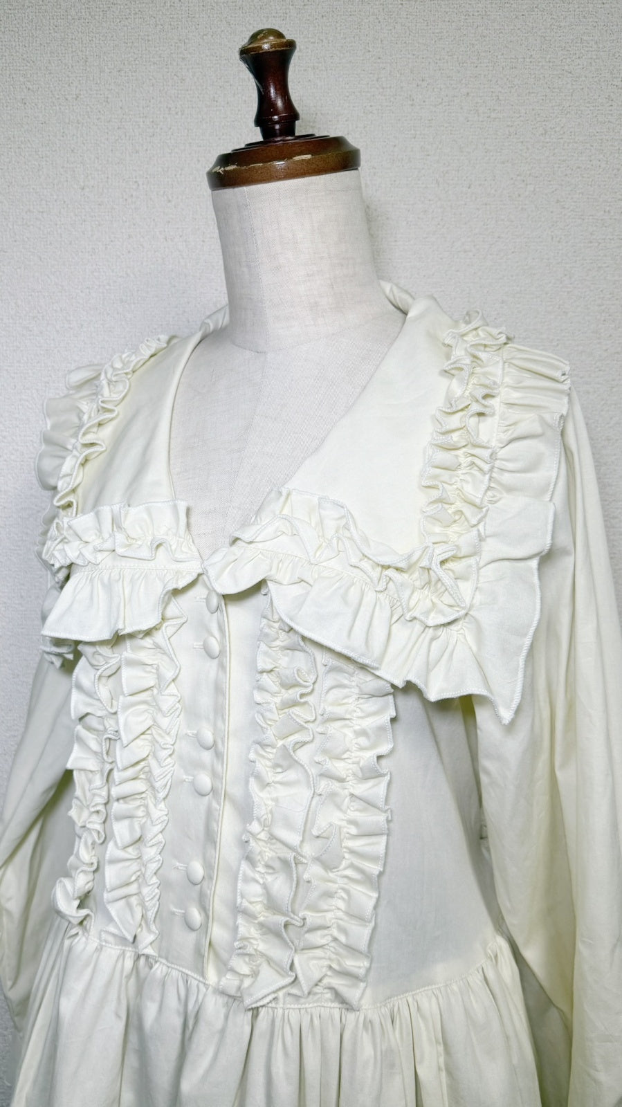 【Physical Drop】フィジカルドロップ 大衿フリルワンピース【生成・ブロード生地】