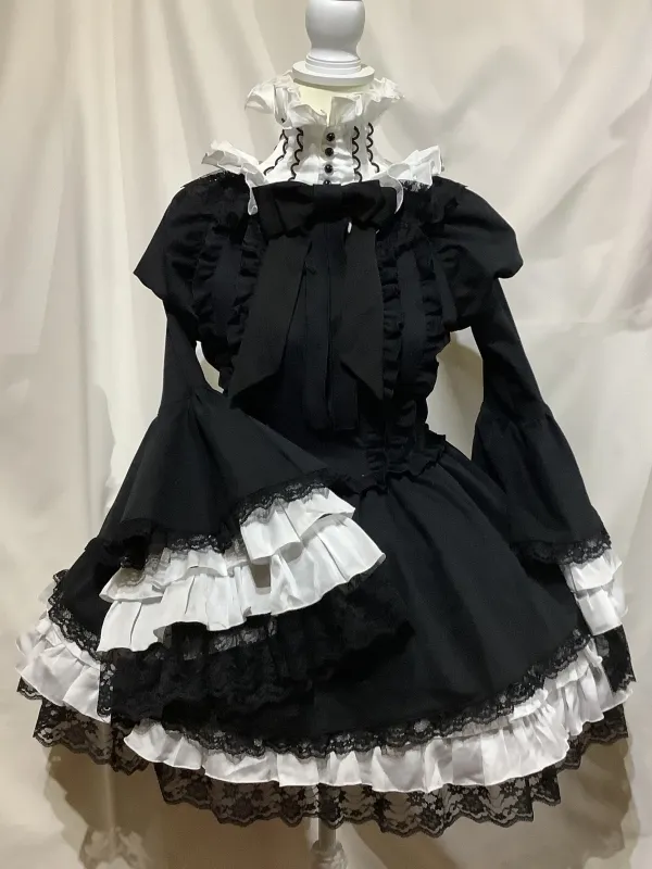 【MARBLE】マーブル アーチブレード切り替え立ち衿クラシックワンピース:白×黒★SALE対象外★