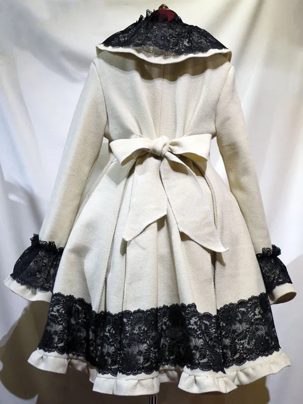 【MARBLE】マーブル レース飾りロマンティックコート:オフ白×黒レース