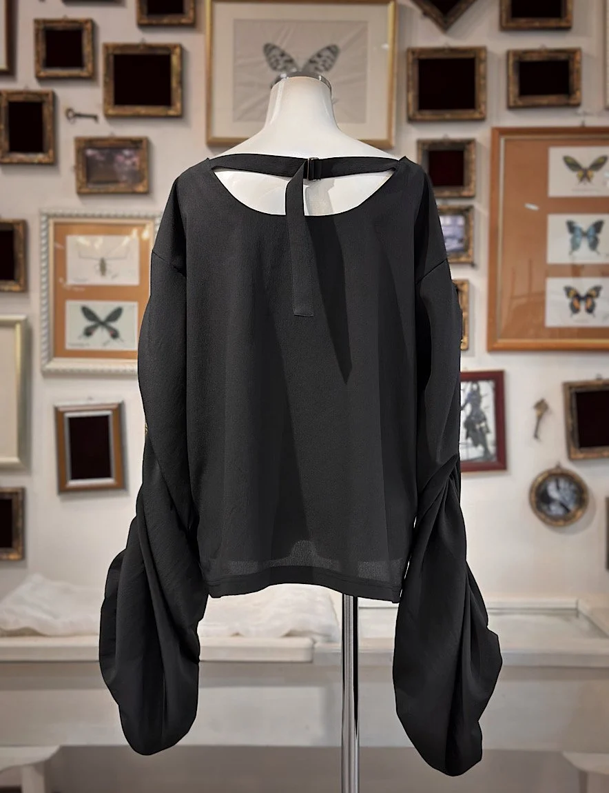 【Na+H】エヌエープラスエイチ surfaceプルオーバー(黒)