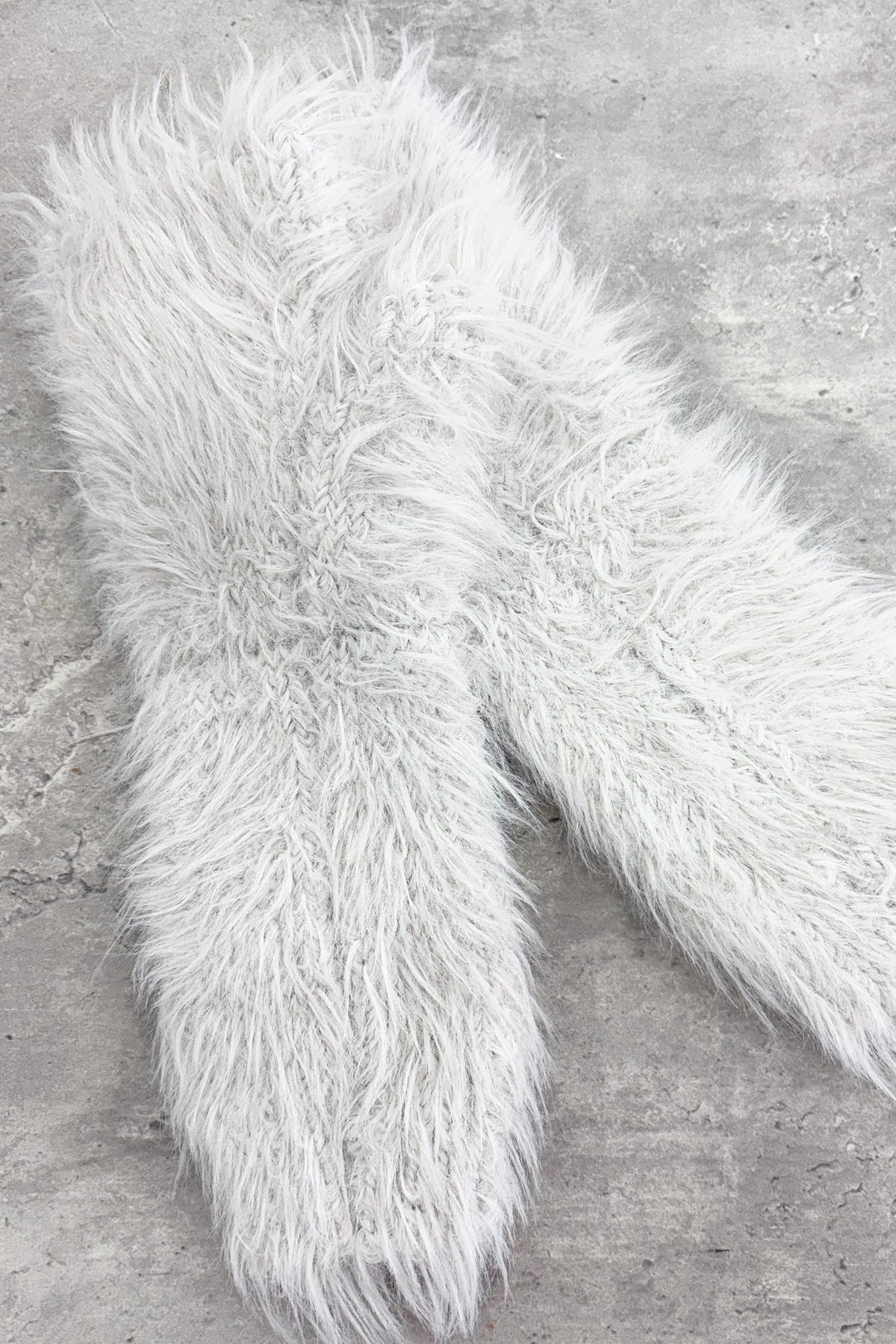 【New Rose】 SHAGGY KNIT FINGERLESS GLOVES