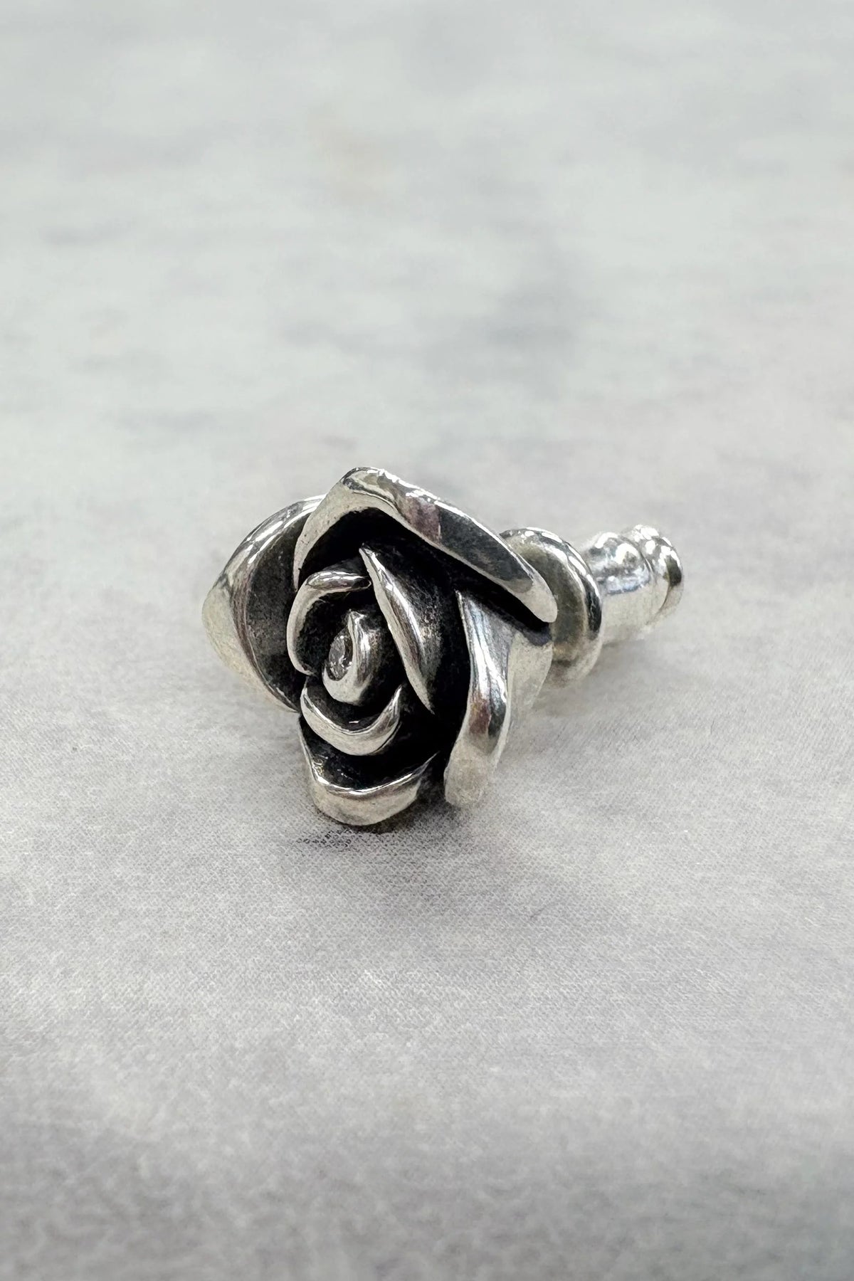 【New Rose】 ROSE PIERCED EARRING
