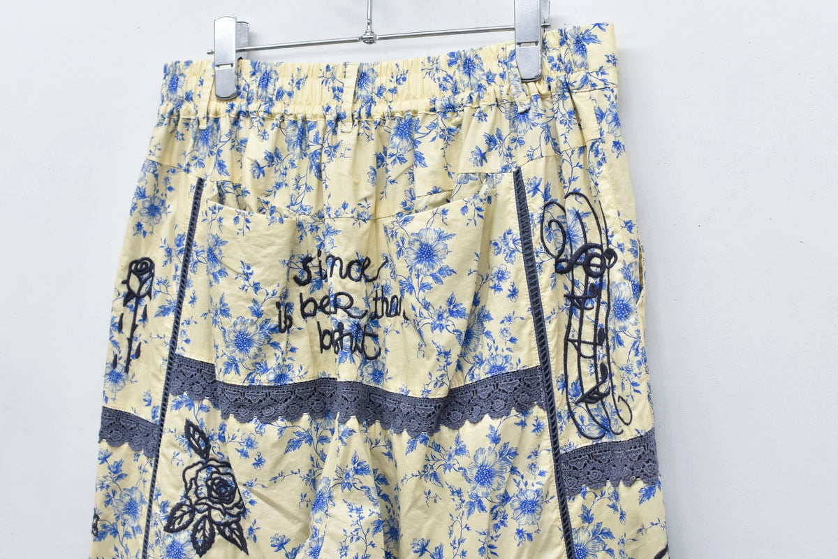 【New Rose】 Ladder Race×Embroidery Pants