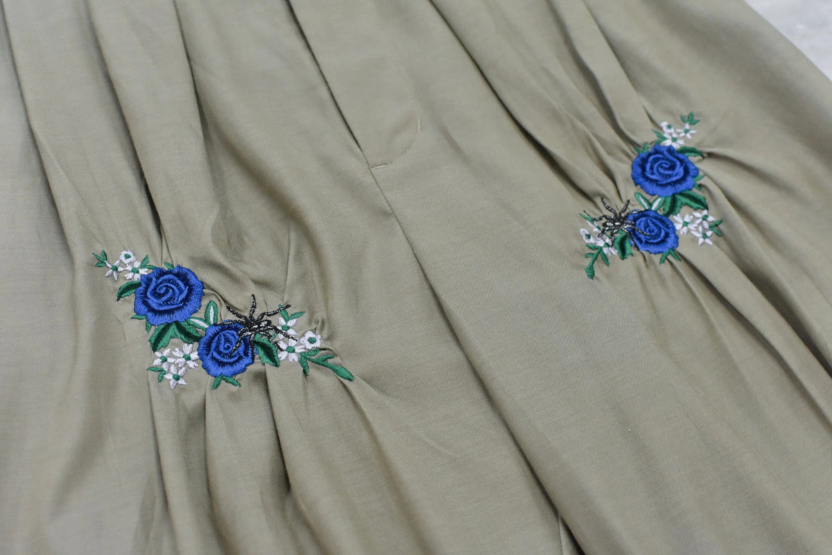 【New Rose】 Embroidery Wrinklework Tuck Pants
